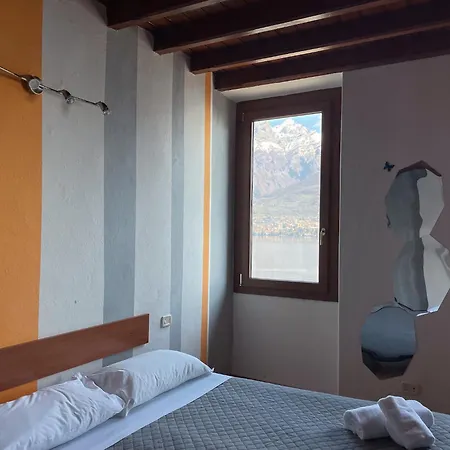 Renzo E Lucia Lake View Apartament