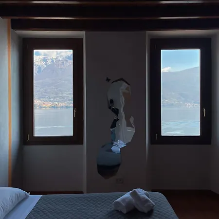 Renzo E Lucia Lake View