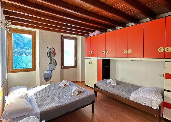 Renzo E Lucia Lake View * Oliveto Lario